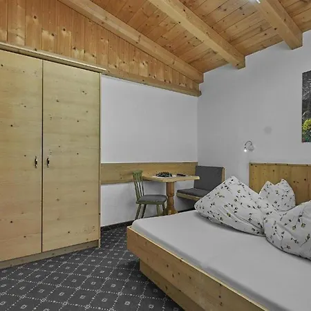 Garni Schonblick Otel
